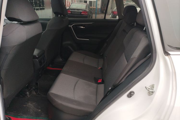 Used Toyota RAV4 2021 Revised Version Dual-Motor Hybrid 2.5L E-CVT Two-Wheel Drive Elite Edition