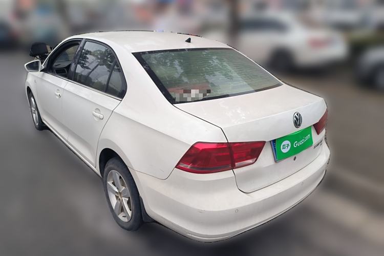 Used Volkswagen Santana 2015 1.6L Manual Comfort Edition
