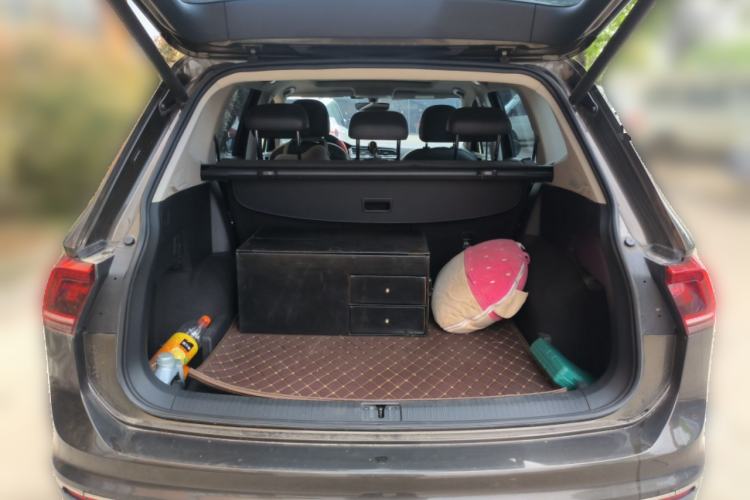 Used Volkswagen Tiguan L 2017 330TSI Automatic Two-Wheel Drive Flagship Edition Trunk