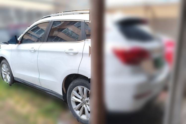 Used Haval H2 2016 Red Label 1.5T Manual Two-Wheel Drive Urban Edition