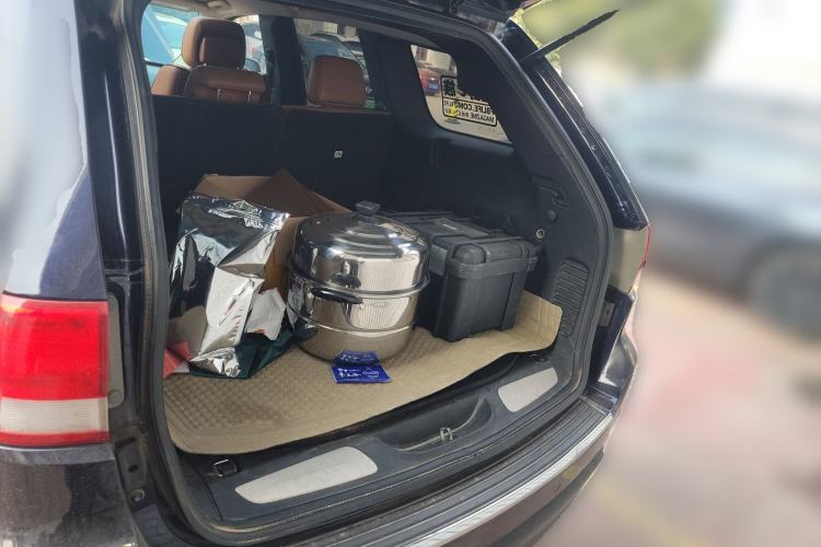 Used Jeep Grand Cherokee 2011 5.7L Flagship Navigation Edition