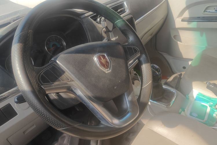 Used Jinbei New Hiace X30L 2018 1.5L Box Truck Wealth Edition DLCG14