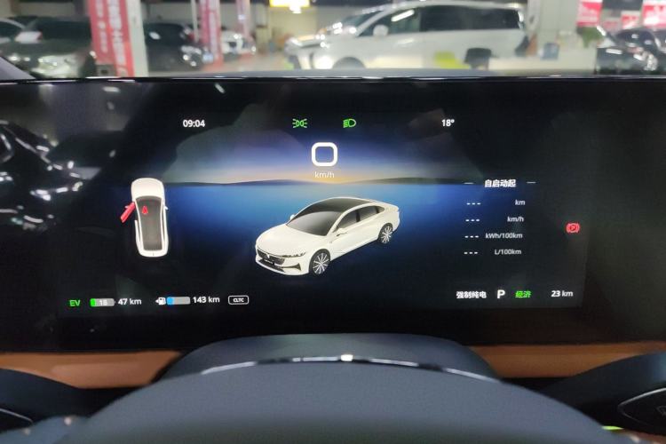 Used VOYAH PASSION 2024 PHEV Four-Wheel Drive Ultra-Long Range Flagship Model Instrument Cluster