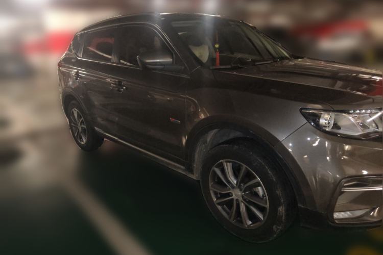 Used Geely Auto Emgrand X7 Sport 2018 1.8TD Automatic Two-Wheel Drive ZhiZun Model with 4G Connectivity