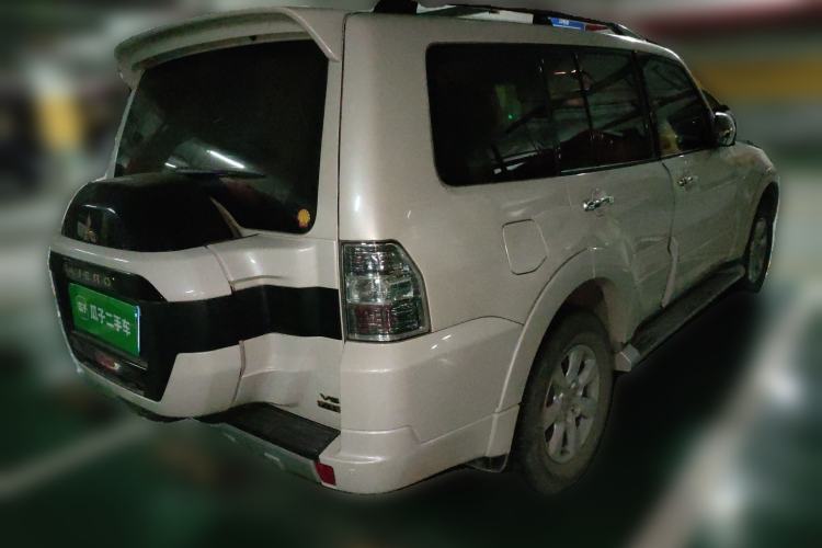 Used Mitsubishi Pajero 2020 3.0L Automatic Standard Edition
