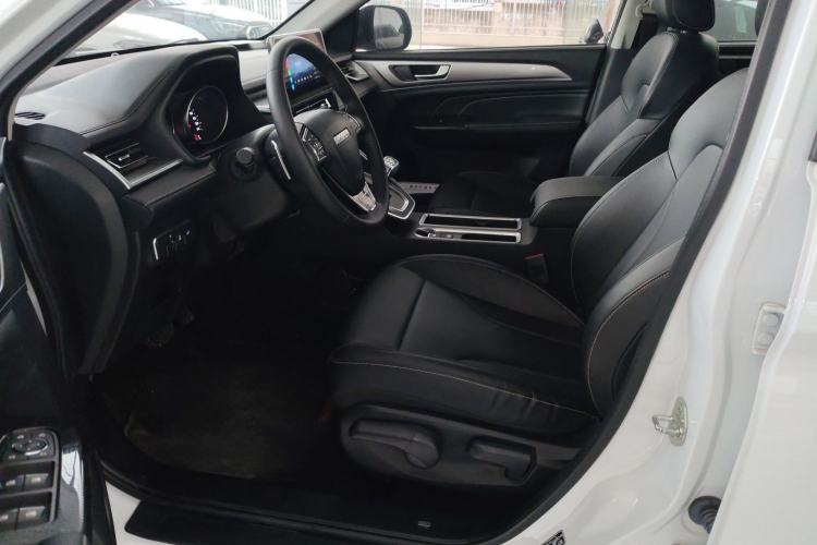 Used Haval M6 2023 PLUS 1.5T DCT Luxury Smart Connectivity Model