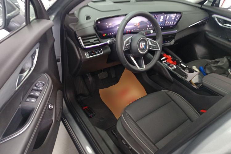 Used Buick Envision 2025 Encore Plus 28T Two-Wheel-Drive Platinum Edition