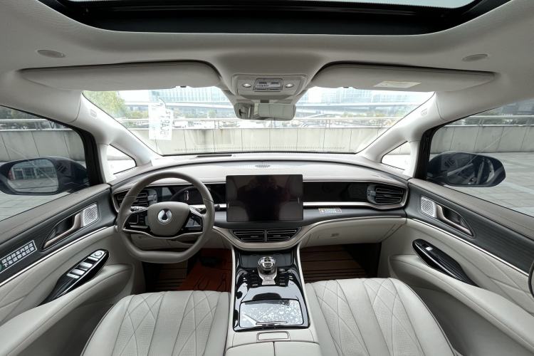 Used Denza D9 2022 DM-i 970 Four-Wheel Drive Prestige Model