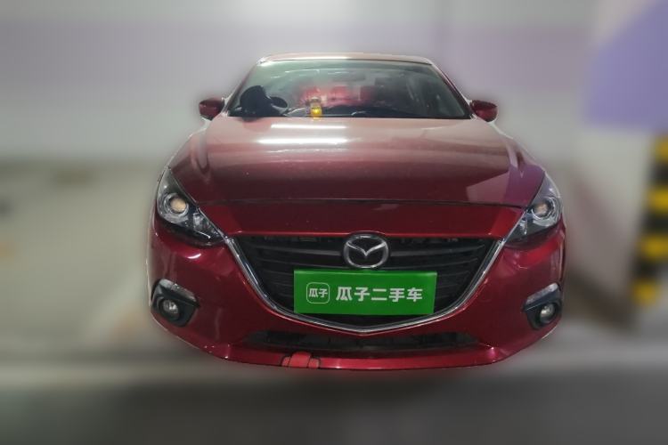 Used Mazda 3 Axela 2014 Sedan 1.5L Automatic Luxury Model
