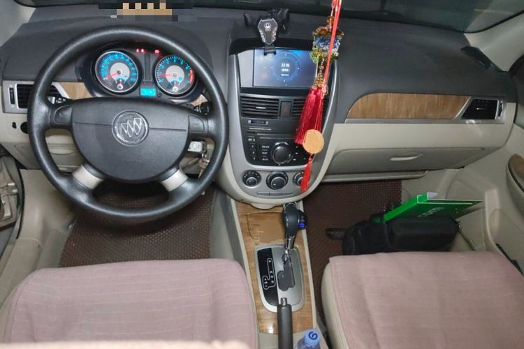 Used Buick Excelle 2015 1.5L Automatic Classic Model
