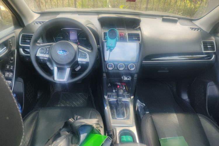 Used Subaru Forester 2016 2.5i Luxury Navigation Edition Center Console