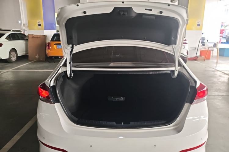 Used Hyundai Elantra (6th Generation / Lingdong) 2018 1.4T Dual-Clutch Xuan Dong · Dynamic Edition
