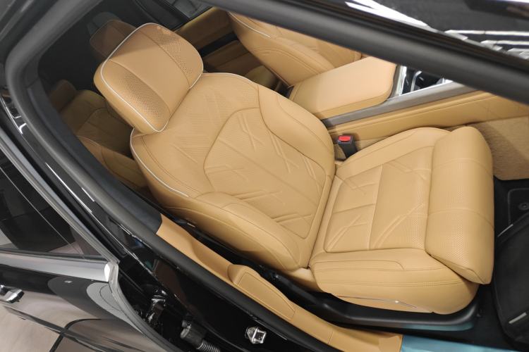 Used Zeekr 9X 2025 Hyper Edition
