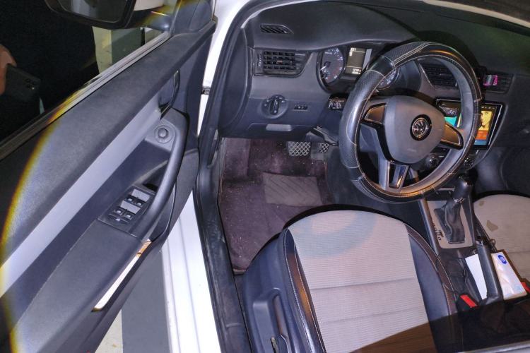 Used Skoda Octavia 2016 1.6L Automatic Chuanxing Edition
