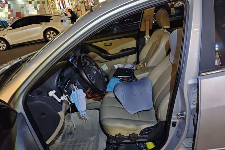 Used Hyundai Celesta 2010 1.6L AT GLS Left Front Seat