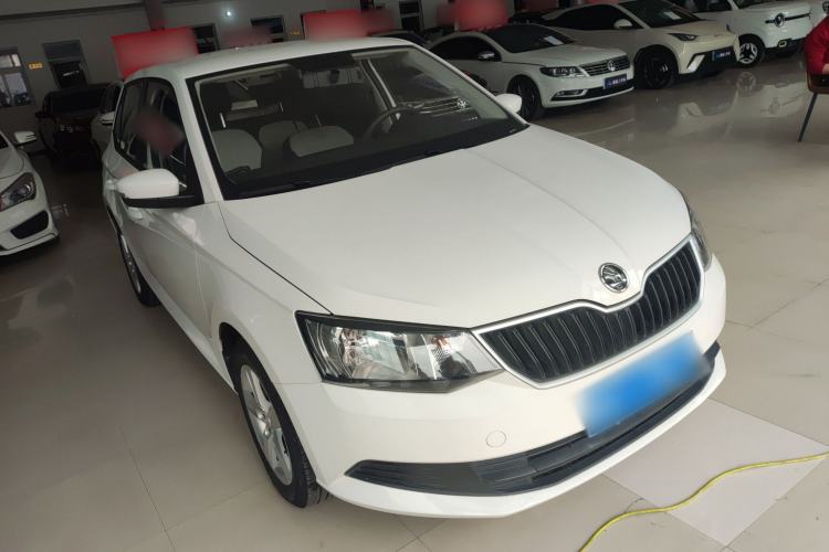 Used Skoda Fabia 2017 1.4L Automatic Car Enjoy Edition
