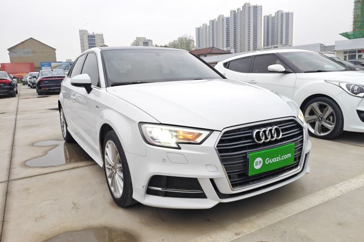 Used Audi A3 2018 30th Anniversary Edition Sportback 35 TFSI Fashion Model
