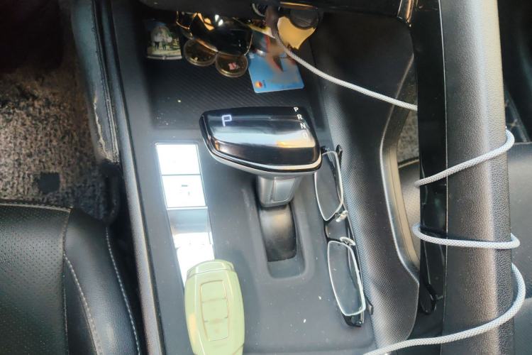 Used Hyundai Elantra 2022 1.5L CVT GLX Elite Edition Gear Lever