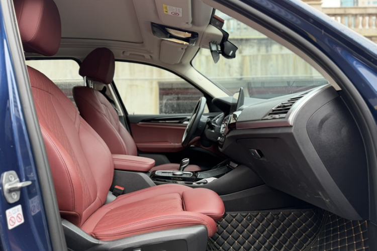 Used BMW X3 2022 xDrive25i M Sport Package Right Front Seat