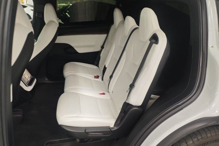 Used Tesla Model X 2023 Dual-Motor All-Wheel-Drive Version
