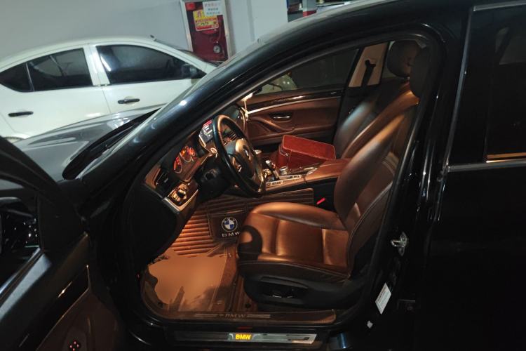 Used BMW 5 Series 2014 525Li Luxury Design Package