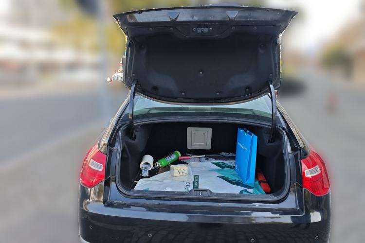 Used Citroen C5 2013 2.0L Automatic Luxury Model Trunk