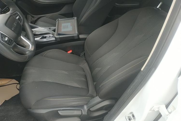 Used Roewe i5 2021 1.5L CVT Platinum Edition
