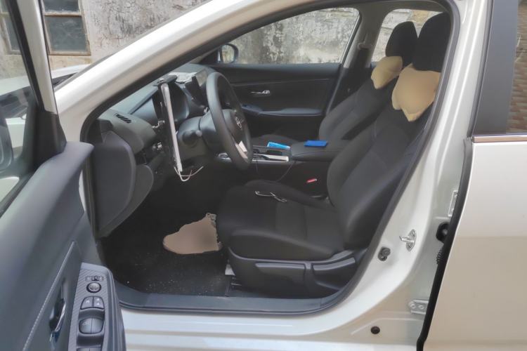 Used Nissan Sylphy 2026 Model 1.6L CVT Worry-Free Edition Left Front Seat