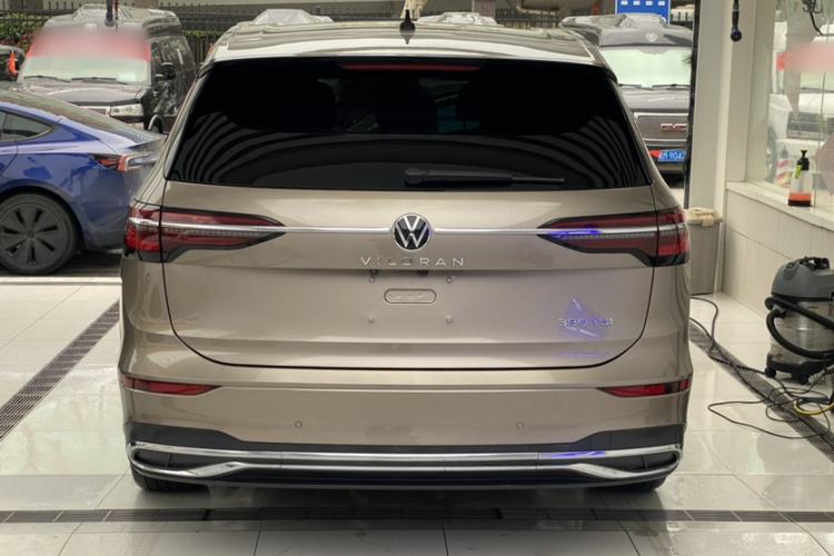 Used Volkswagen Viloran 2020 330TSI Business Edition Exterior 3