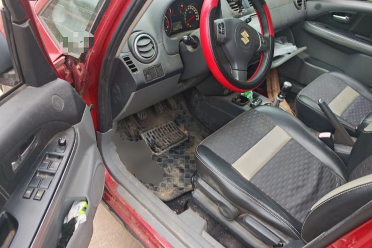 Used Suzuki SX4 2012 1.6L Manual Ruiqi Model