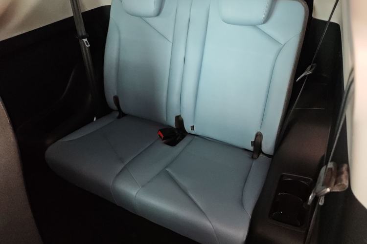 Used Chery QQ Little Ant 2022 Restyled Version Sweet Pink Edition Half-Sugar Version 30.6 kWh 30 kW 301 km