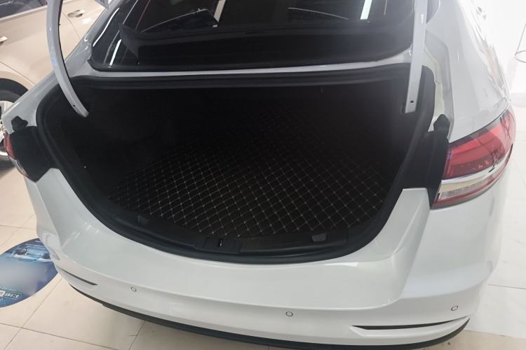 Used Ford Mondeo 2018 EcoBoost 180 Smart Control Fashion Model China VI Standard Trunk