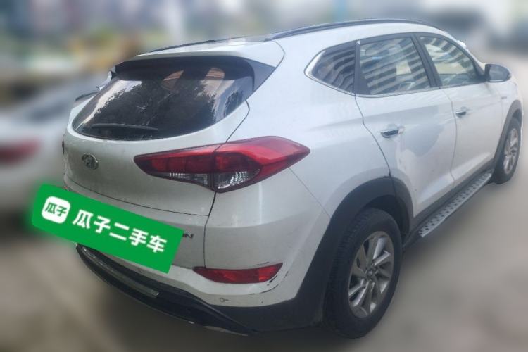 Used Hyundai Tucson 2015 1.6T Dual-Clutch Two-Wheel-Drive Smart Model Rear Right 45 Deg