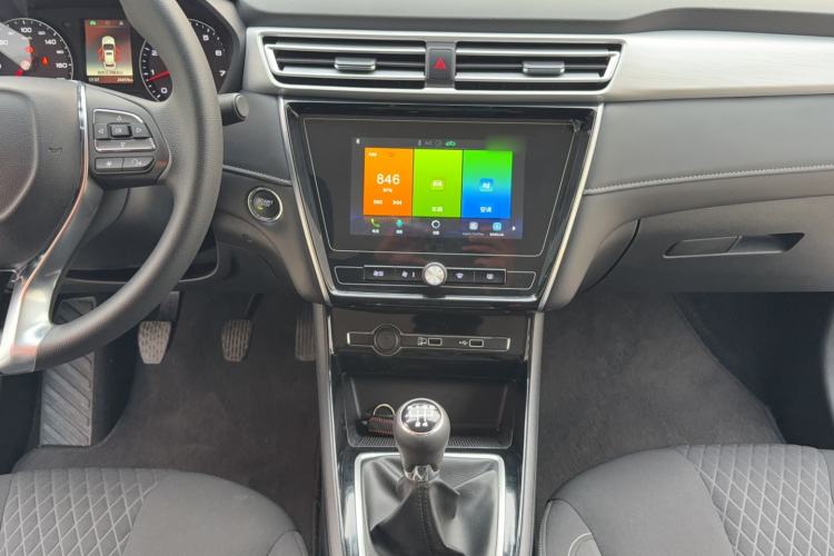 Used Roewe i5 2020 1.5L Manual 4G Connect Luxury Edition