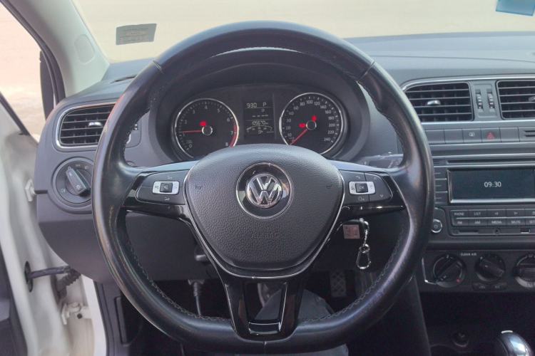 Used Volkswagen Polo 2016 1.6L Automatic Comfort Model