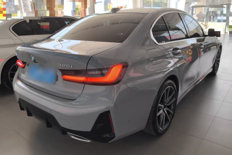 Used BMW 3 Series 2025 325i M Sport Package Rear Right 45 Deg