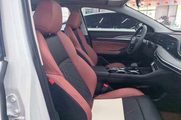 Used Changan Eado 2023 Changan Edition PLUS Blue Whale NE 1.4T GDI DCT Prestige Version
