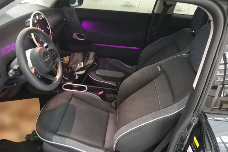 Used MINI Electric COOPER 2024 452km COOPER SE Artist