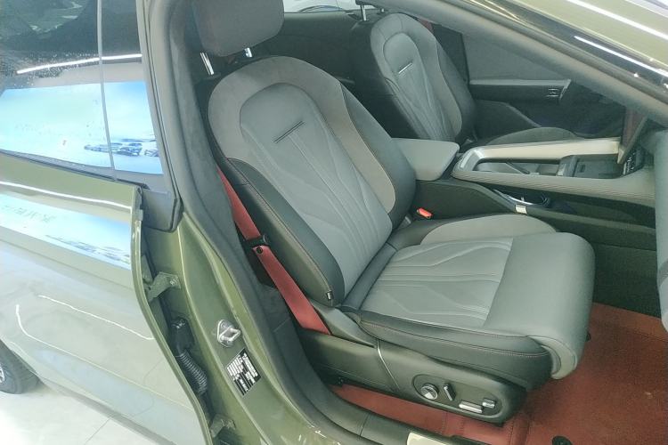 Used Zeekr 007GT 2025 Long-Range Rear-Wheel Drive Intelligent Driving Version 100 kWh
