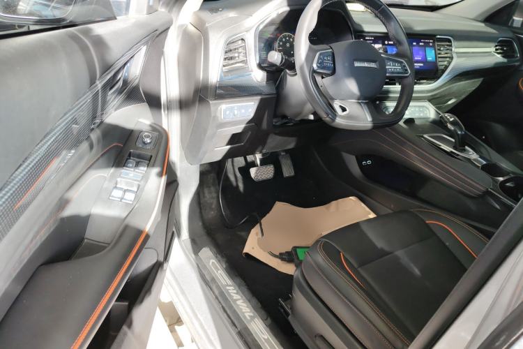 Used Haval F7 2021 2.0T Two-Wheel Drive i-Van
