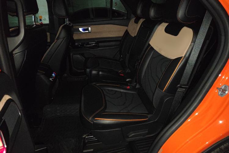 Used Ford Explorer 2024 2.3T EcoBoost Kunlun Peak Edition 7-Seater Left Rear Seat