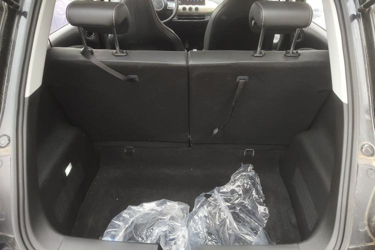 Used Wuling Bingo 2023 333 km Lingxi Connected+ Version Trunk