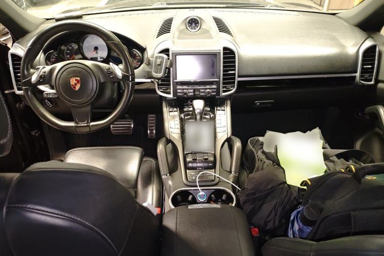 Used Porsche Cayenne 2011 Cayenne S 4.8L Center Console