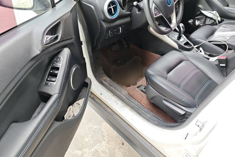 Used BYD Yuan New Energy 2018 EV360 Smart Connected Cool Model