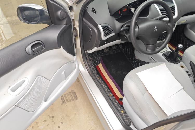 Used Peugeot 207 2011 Sedan 1.4L Manual Yule Edition
