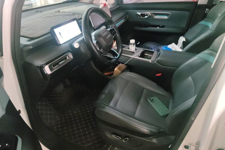 Used AION Y 2022 Plus 70 Smart Edition Driver Seat