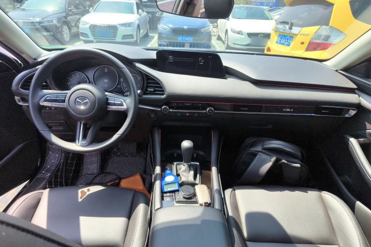 Used Mazda 3 Axela 2020 2.0L Automatic Zhiya Edition Center Console