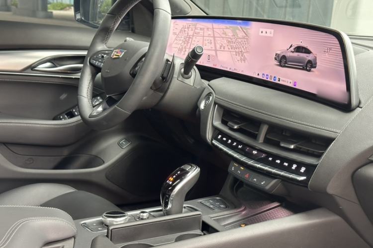 Used Cadillac CT5 2024 28T Luxury Pro Trim Interior 11