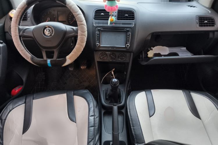 Used Volkswagen Polo 2016 1.4L Manual Fashion Model
