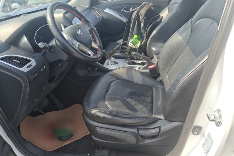 Used Hyundai ix35 2015 2.0L Automatic 2WD Smart Type China IV